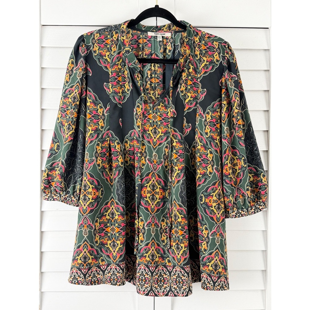 Daniel Rainn Green Medallion Tie Neck 3/4 Sleeve Blouse Top XL Flowy Blouse